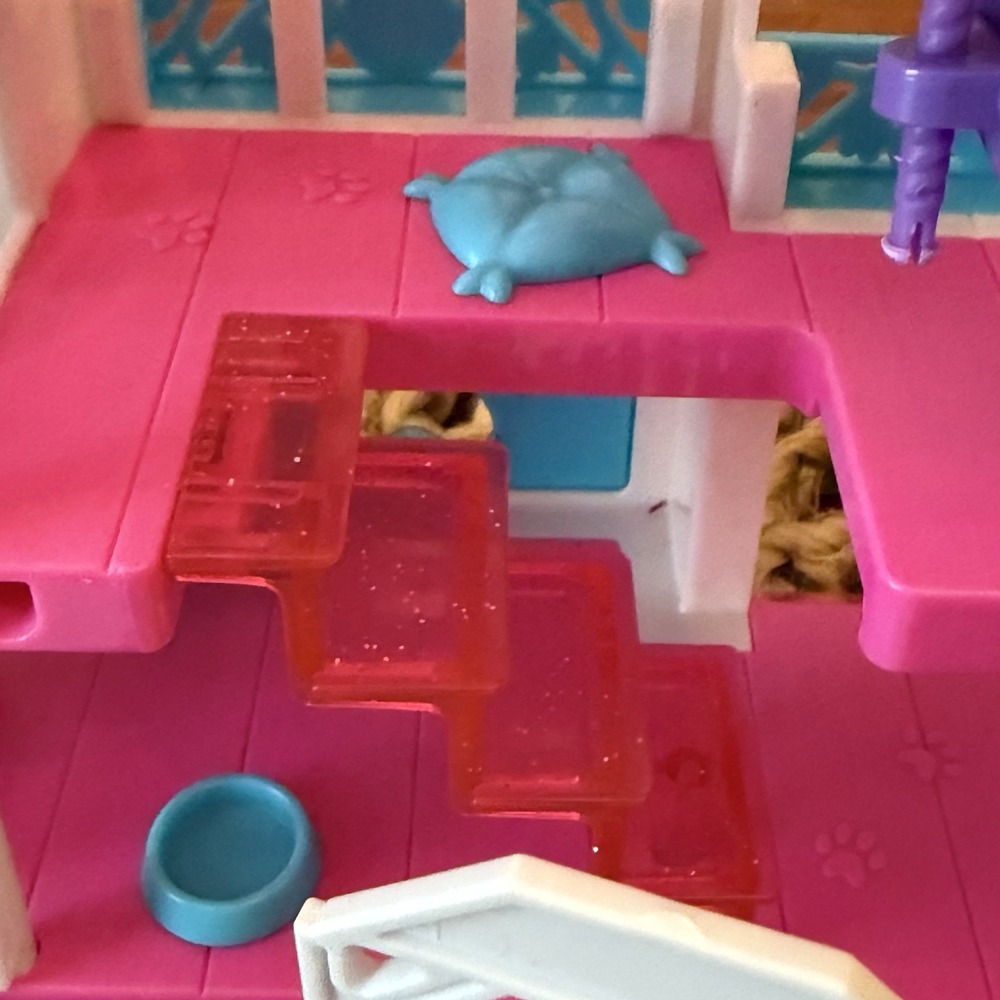 Barbie Pet Care Puppy Playhouse – Slide, Elevator, Swing, Patio Fence, Table - Picture 4 of 10